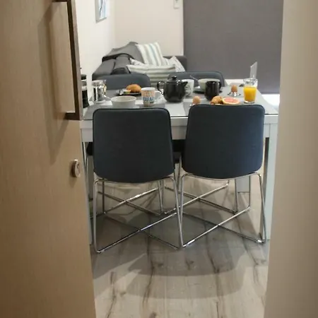 Appartement Kermia Court 2 *