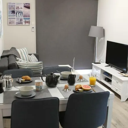Kermia Court 2 Apartment *